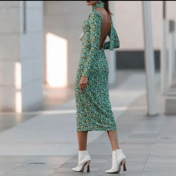 Zara Dresses & Skirts - Zara Dress Women's sz Medium Green Blue Floral Open Back Scarf Blogger Favorite